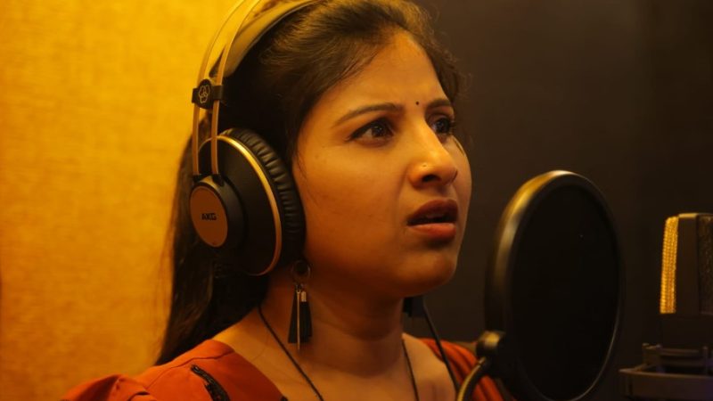 “ಸೈರನ್” ನಲ್ಲಿ ಮಂಗ್ಲಿ ಹಾಡು