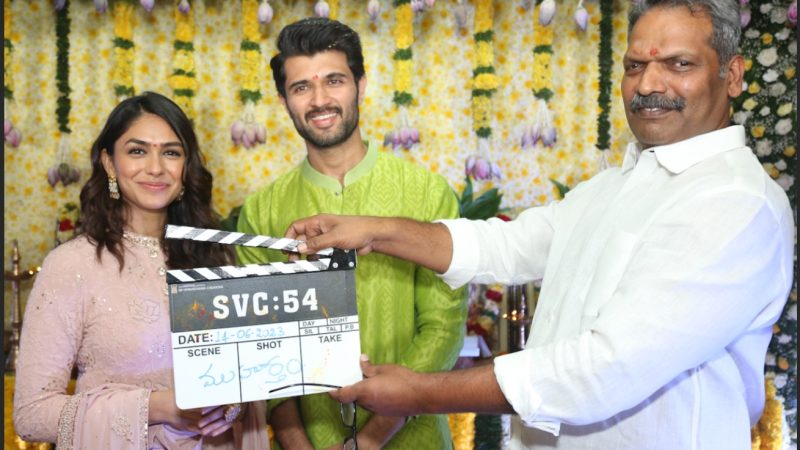 ನಟ ವಿಜಯ್ ದೇವರಕೊಂಡಗೆ ಜೋಡಿಯಾದ ನಟಿ ಮೃಣಾಲ್ ಠಾಕೂರ್