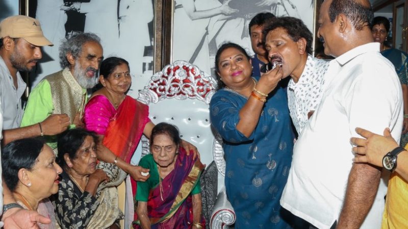ಹಿರಿಯ ನಟಿ ಲೀಲಾವತಿ ಅವರಿಗೆ ಕನ್ನಡದ ಕಲಾವಿದರಿಂದ ಗೌರವ