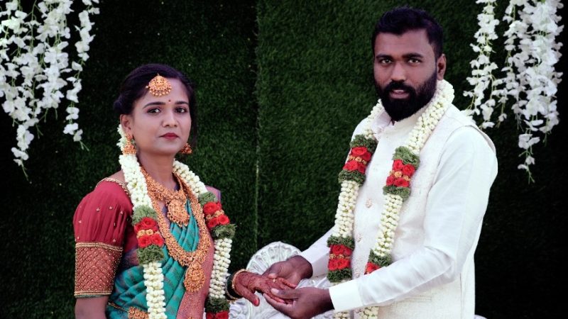 ವೈದ್ಯೆಯೊಂದಿಗೆ ನಿಶ್ಚಿತಾರ್ಥ ಮಾಡಿಕೊಂಡ ’ಎಂಬಿಎ’ ನಿರ್ದೇಶಕ  ಶಿವಕುಮಾರ್