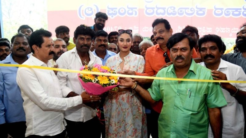 ಚಲನಚಿತ್ರ ವಸ್ತ್ರಾಲಂಕಾರ ಕಲಾವಿದರ ಸಂಘದ ನೂತನ ಕಛೇರಿ ನಟಿ ರಾಗಿಣಿ ದ್ವಿವೇದಿ ಉದ್ಘಾಟನೆ