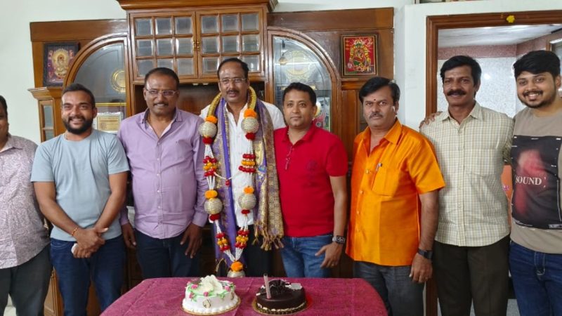 ಸ್ನೇಹಮಹಿ ನಿರ್ಮಾಪಕ ರಮೇಶ್ ರೆಡ್ಡಿ ಅವರಿಗೆ ಹುಟ್ಟುಹಬ್ಬದ ಸಂಭ್ರಮ