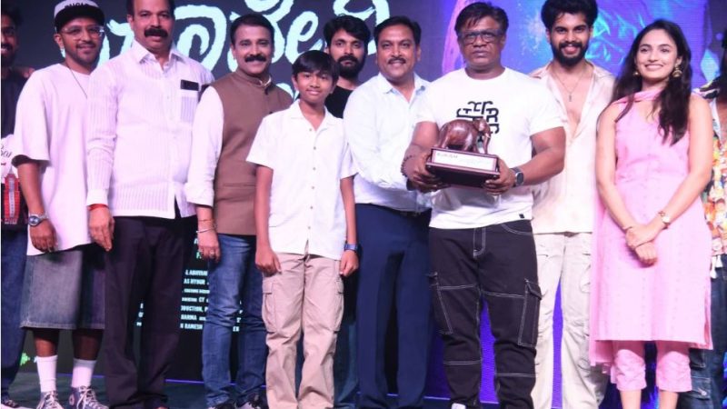 “ನಿದ್ರಾದೇವಿ ನೆಕ್ಸ್ಟ್ ಡೋರ್” ಚಿತ್ರಕ್ಕೆ ಸ್ಯಾಂಡಲ್‍ವುಡ್ ಸಲಗ ದುನಿಯಾ ವಿಜಯ್ ಸಾಥ್: ಹಾಡುಗಳ ಬಿಡುಗಡೆ