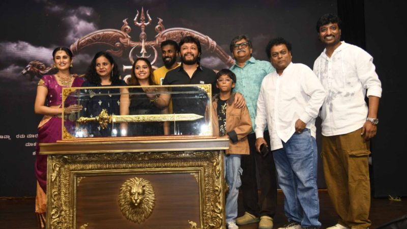 ಚಾರುಕೇಶ ರಾಜನ ಪಾತ್ರದಲ್ಲಿ ಗೋಲ್ಡನ್ ಮೆಗಾ ಸ್ಟಾರ್ ಗಣೇಶ್ : “ಪಿನಾಕ” ಚಿತ್ರದ ಟೀಸರ್ ಬಿಡುಗಡೆ